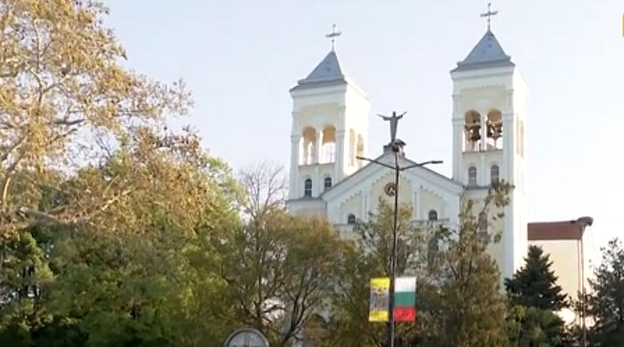Първи и единствен в България: Паметник на папа Франциск ще бъде вдигнат в Раковски